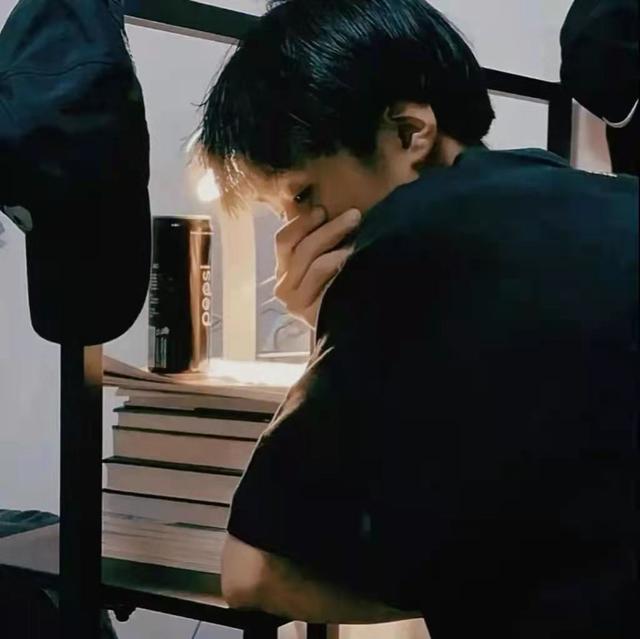 孤独情感文案馆(表达内心孤独的文案)