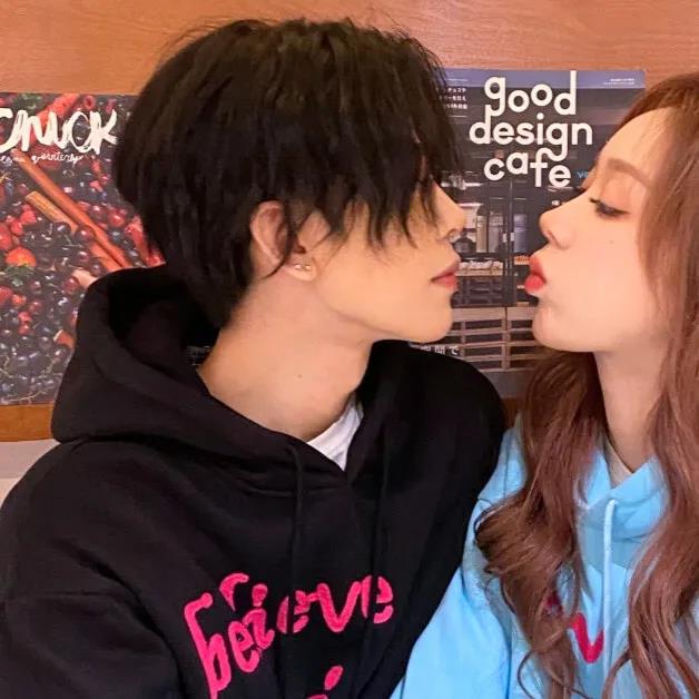 哄老婆开心的肉麻情话 能让老婆感动流泪的话