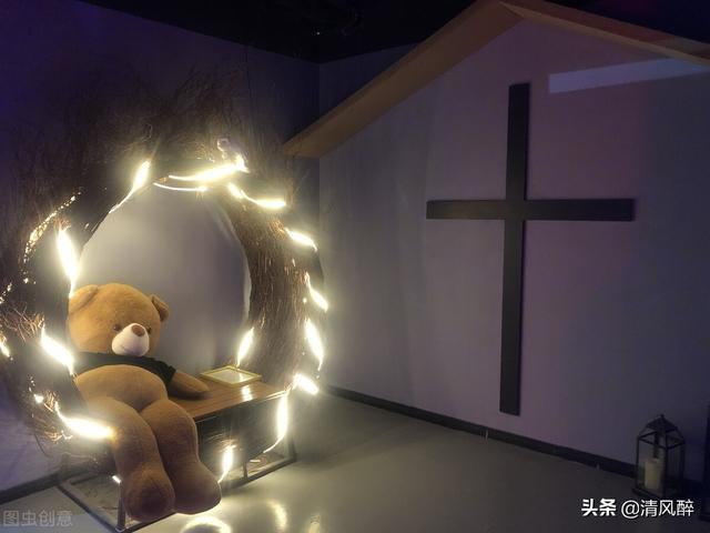 最近很火的文案长句情感伤感(特别长有伤感的文案)