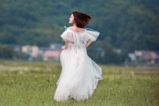 简约酷炫女生霸气句子语录纯粹