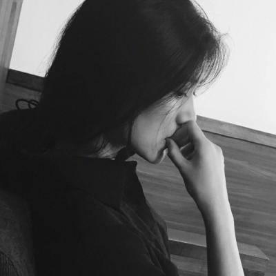 心里自卑难过的句子