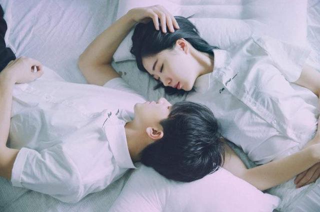 发给女朋友的撩人情话短句