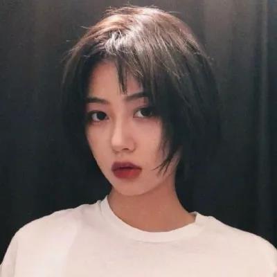 剪了短发发朋友圈的文案