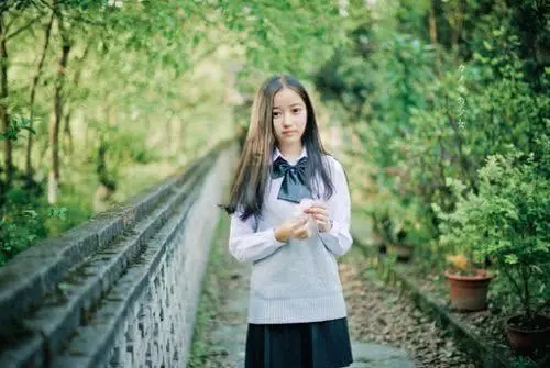 生活的无奈与艰辛句子 现实又很扎心