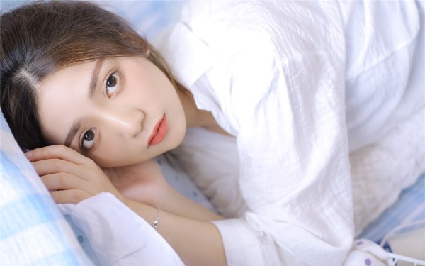 女生个性说说 发微信自拍的个性说说句子
