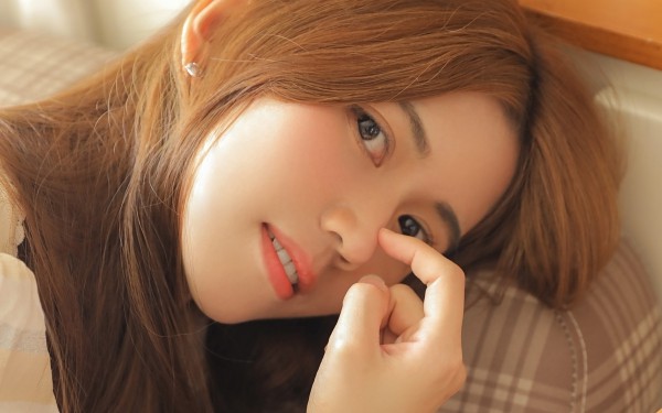 女生个性说说 发微信自拍的个性说说句子