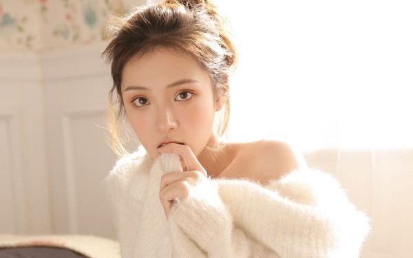 超拽霸气的女生短句子爱情 回头看爱不曾走远依依不舍