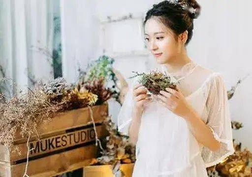女人要活得精致短句 精致女人正能量的句子