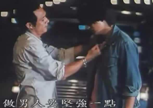 男人再苦再累也要扛着的句子 男人有累自己扛语录
