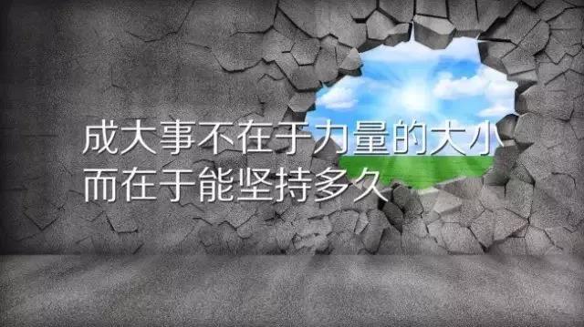 生活不易的说说短句