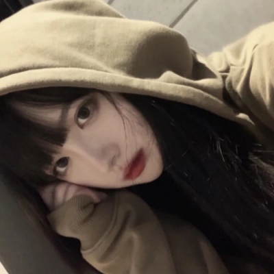 发自拍的俏皮文案 朋友圈自拍文案可爱
