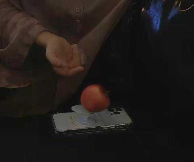 一看就想哭情感文案(莫名想哭文案)