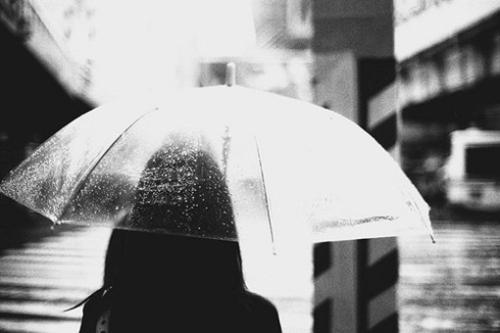 抖音上最火的下雨说说