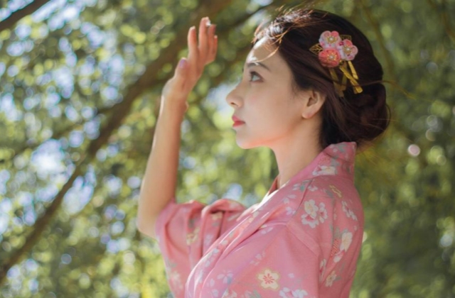 朋友圈提升人气幽默的段子 适合晚上发朋友圈的调皮句子