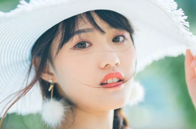 朋友圈晒录取通知书的文案 低调晒录取通知书的句子