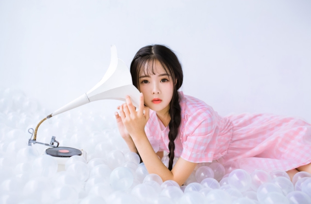 天气冷了怎么发朋友圈有文艺感 天冷加衣服的温暖句子