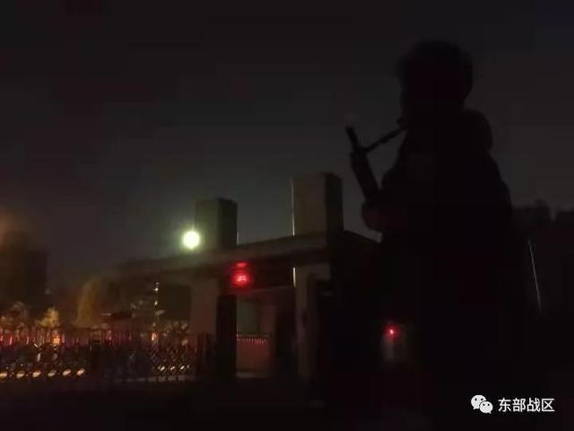关于军人情感的文案(军旅情感文案)