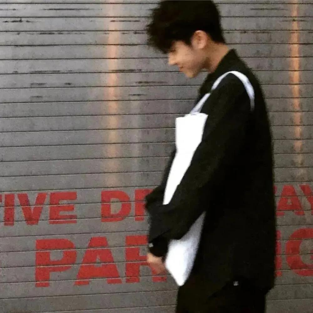 男人抽烟经典语录