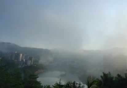 雾很大的搞笑说说句子 适合大雾天发的朋友圈