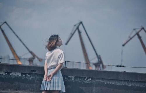 简短伤感的文案短句 说不出的压抑和心累说说40句