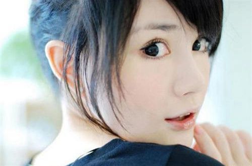 适合抖音个性签名的歌词好句子 给我一整个拥抱让我不太潦倒