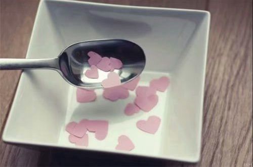 温暖幸福好听的qq个性签名 你是一束光带给我暖与爱