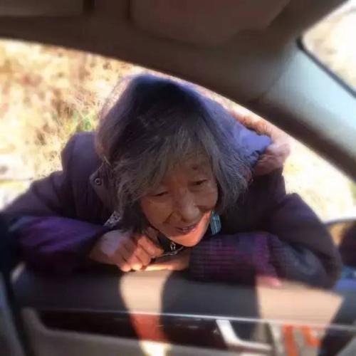 带小朋友回老家的心情说说短语