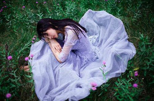 伤痕累累的女生爱情个性签名49句