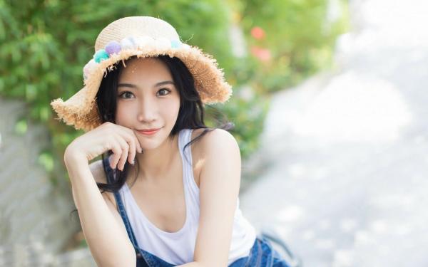 女生超级调皮又可爱的搞笑说说
