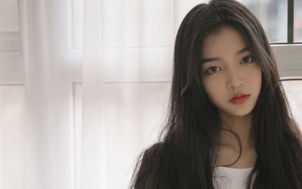 个人说明女生简单气质