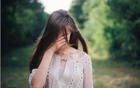 抖音最火昵称女 简洁的抖音名女