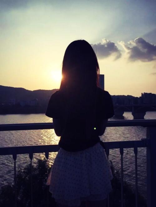 女生的座右铭励志名言