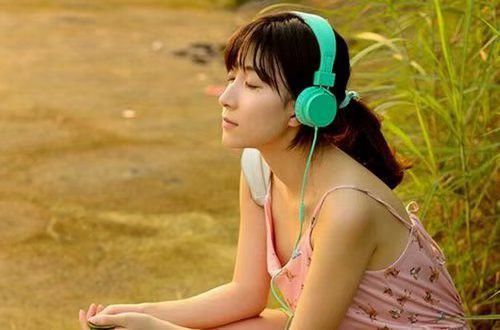 分手后心情不好的说说带图片