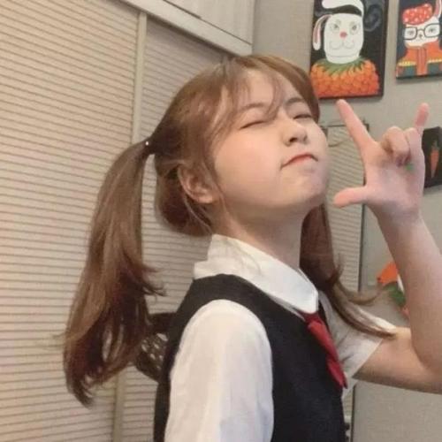 女生朋友圈超拽的句子10句，霸气个性说说10句