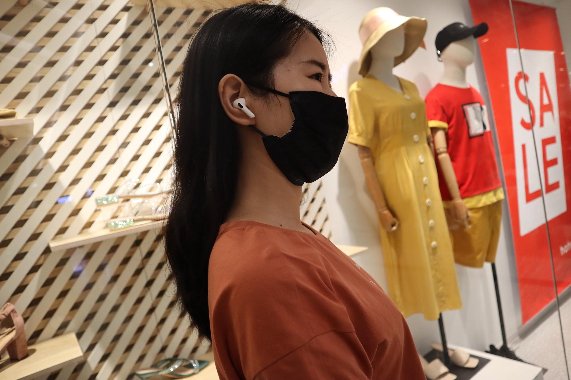 地表最强真无线耳机？苹果AirPods Pro轻体验：有的时候不服不行