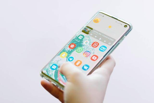 iPhone基带查询和信号调整设置，分享给你，帮你更好地使用手机