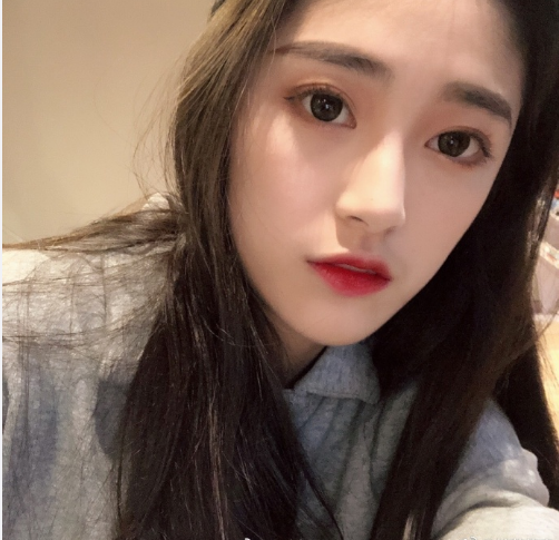 中国民航大学乘务学院美女校花黄晶晶