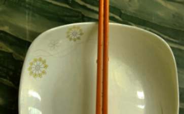 大班《使用筷子》教案3篇