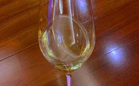 选购葡萄酒需要注意什么