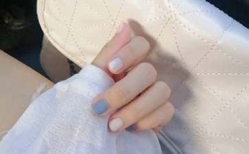 保持美甲的5个小窍门