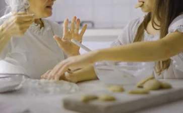 《花婆婆》读后感(集锦15篇)