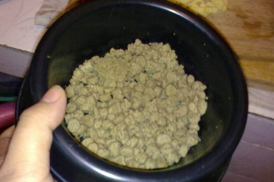泡狗粮的水要倒掉吗