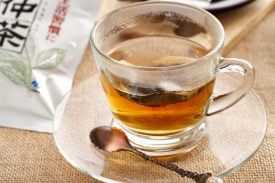 高血压喝杜仲茶的好处