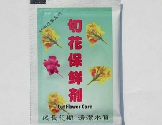 盆栽玫瑰为什么会枯萎，玫瑰花枯萎了怎么利用(制作干花)