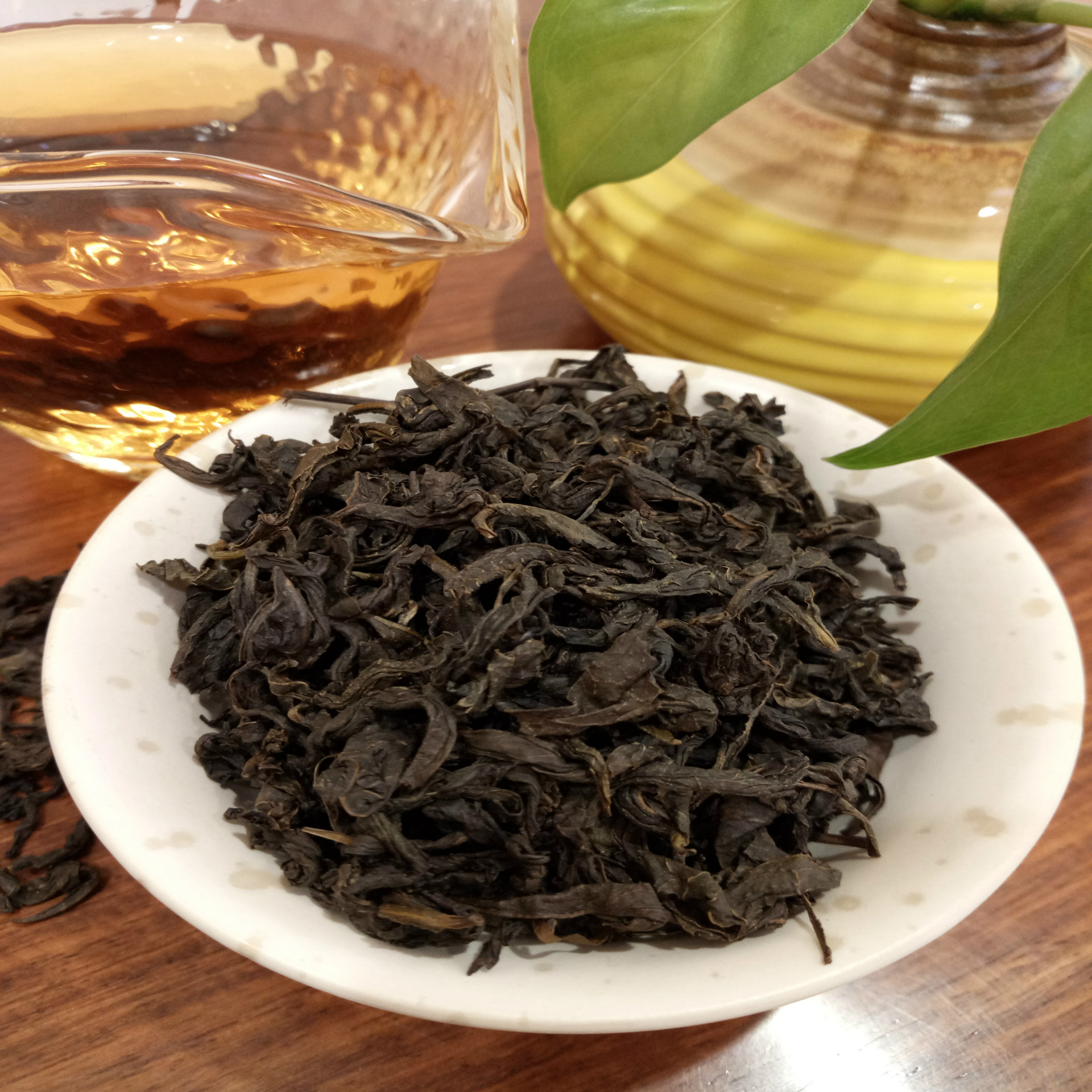 黑茶有什么特点?普洱茶属于黑茶的一种吗?