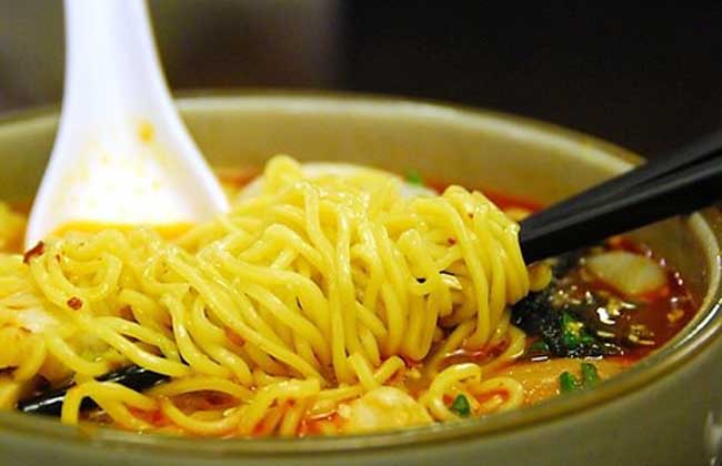 板蓝根泡面能吃吗