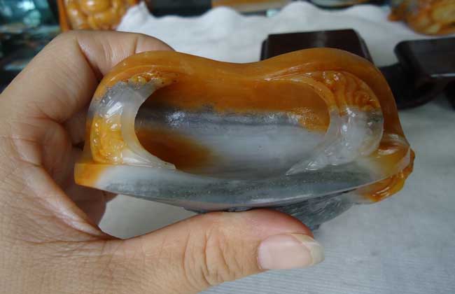 黄龙玉