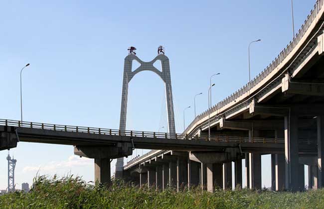 路桥建设