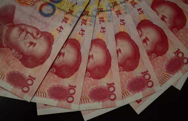 人民币贬值的原因