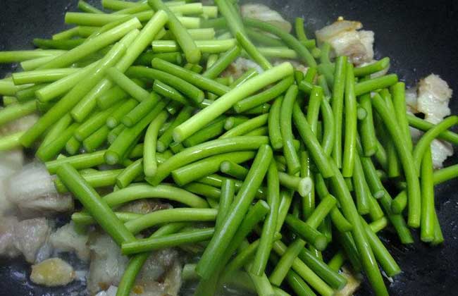 蒜苔多少钱一斤